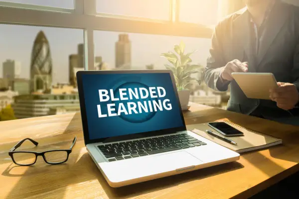 blended-learning-definition-avantages-inconvenients-e-learning