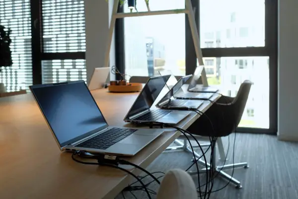 gestion absences entreprise cadre legal bonnes pratiques