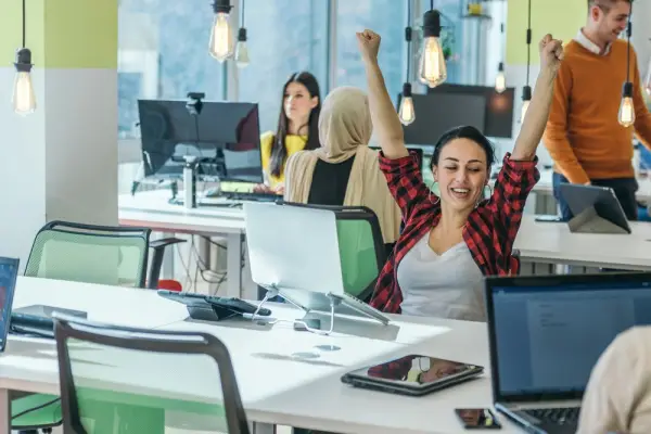 employés heureux RH