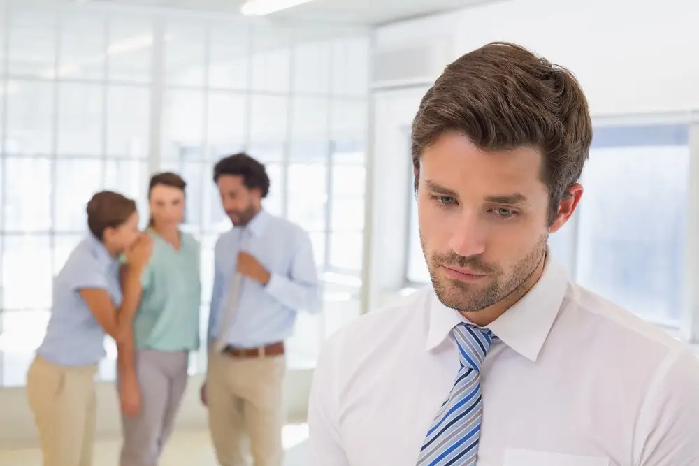 agression-au-travail-harcelement-comment-reagir