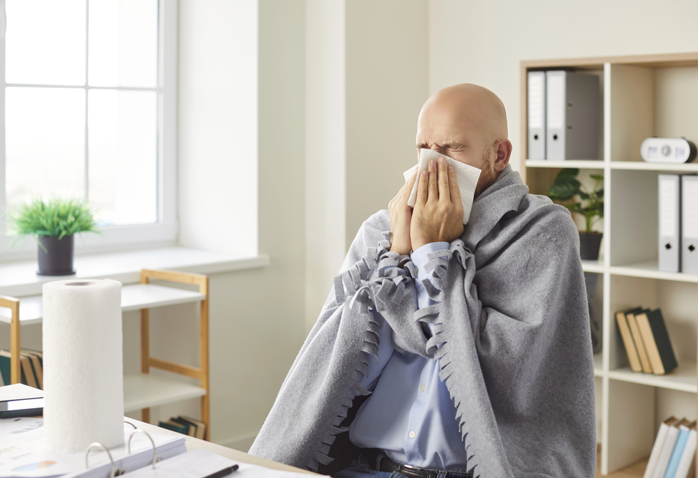 Un salarié en arrêt maladie peut-il travailler ?