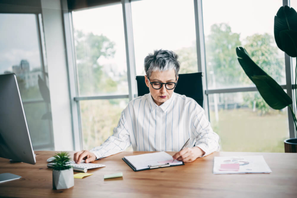 metiers embauche recrutement seniors 2026