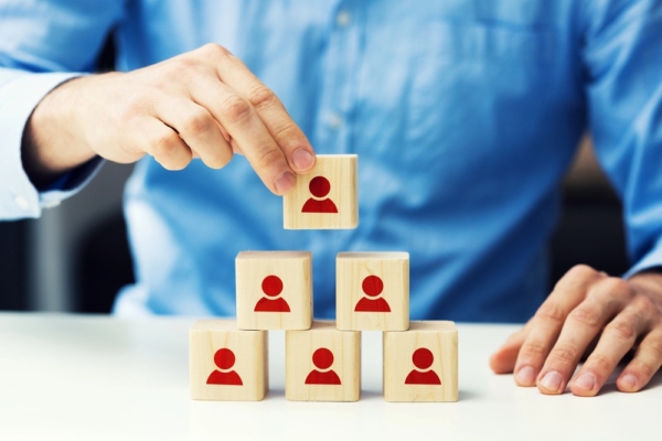 standardiser-grh-sans-deshumaniser-bon-équilibre