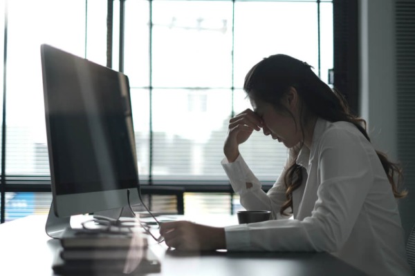 Comment prévenir les risques psychosociaux (RPS) liés à l’organisation du travail et aux process en entreprise ?